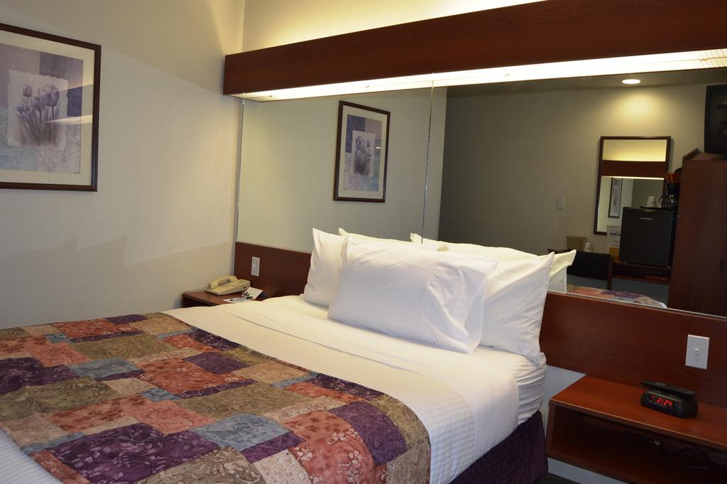 Microtel Inn And Suites By Wyndham Miami Ok Cameră foto